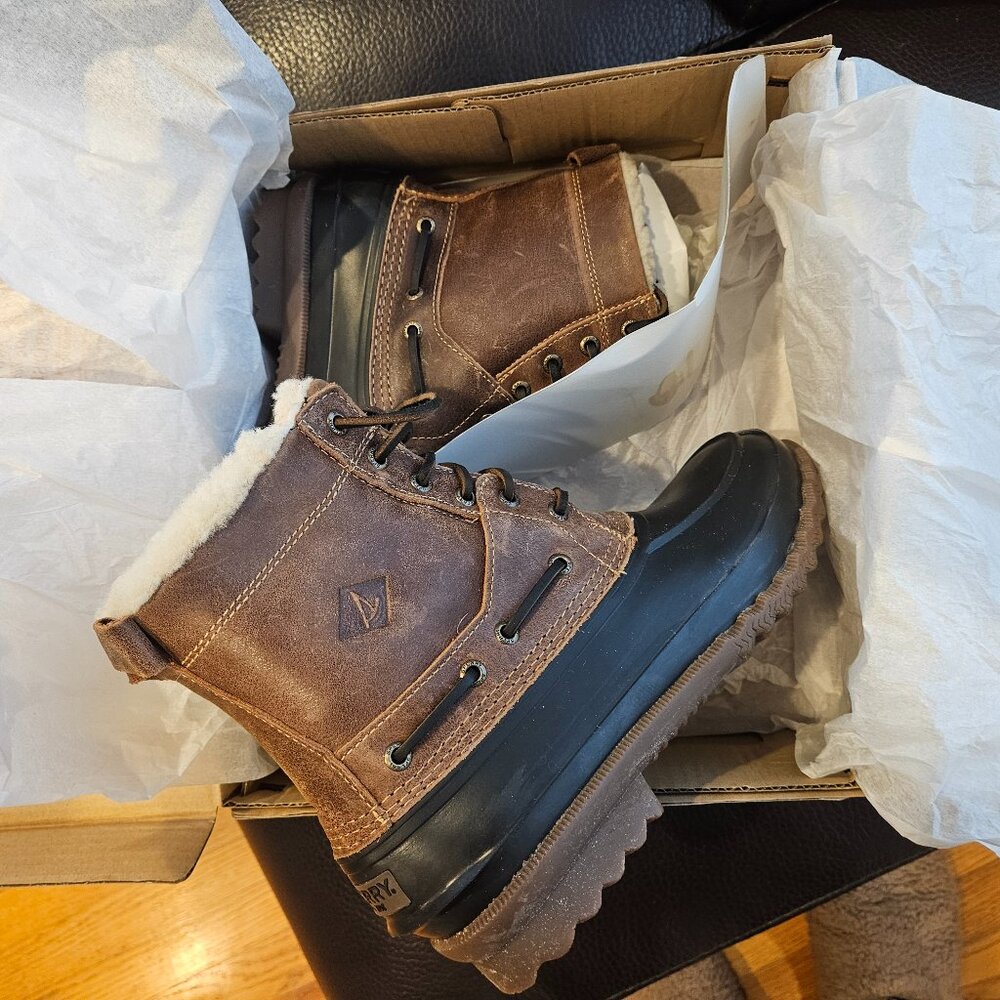 Sperry Decoy Shearling Boot NIB Brwn